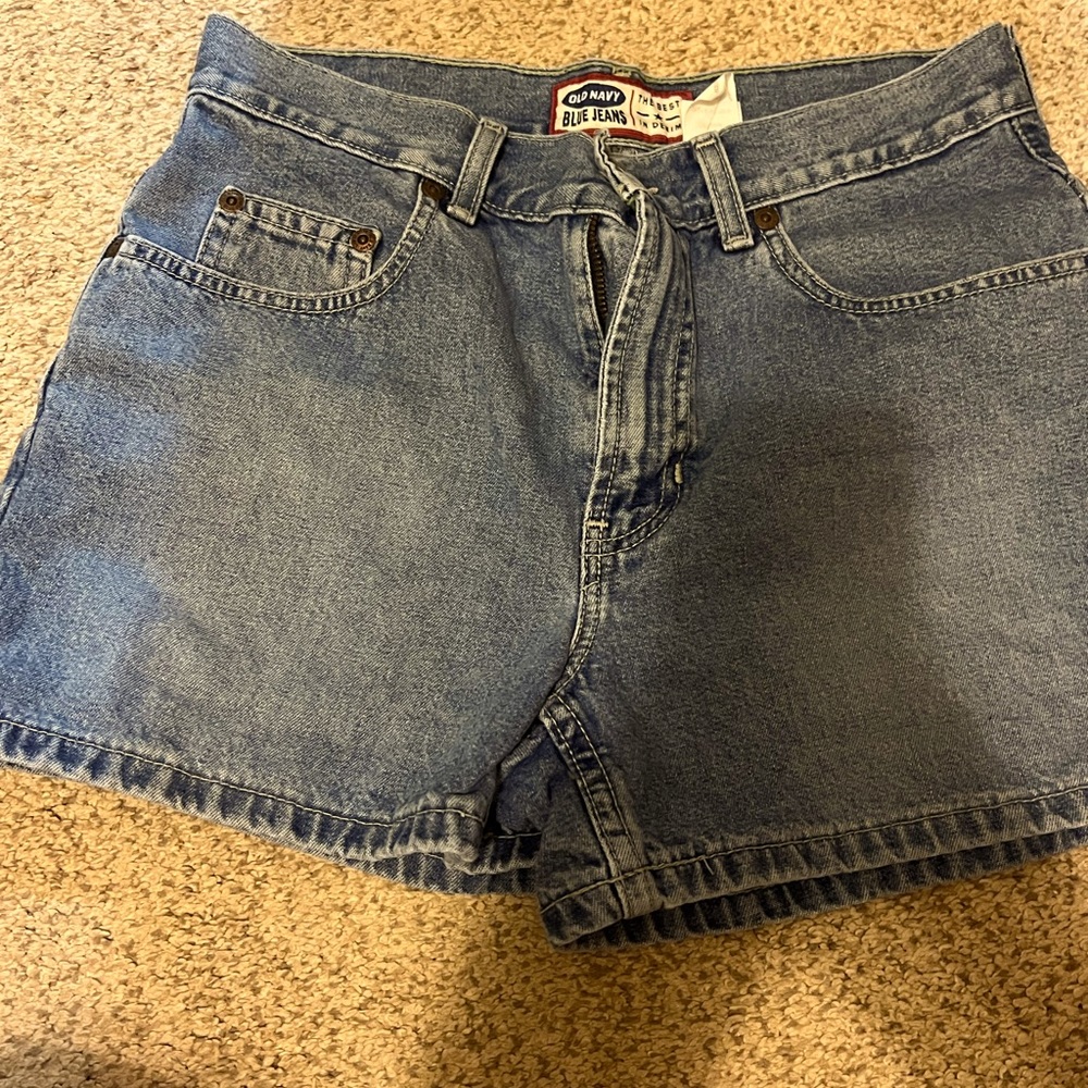 Old Navy Vintage shorts size 4 great condition